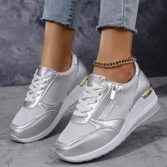Comfortabele sneakers met veters en een zijrits voor dames - Van Dongen Mode