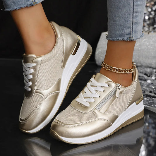 Comfortabele sneakers met veters en een zijrits voor dames - Van Dongen Mode
