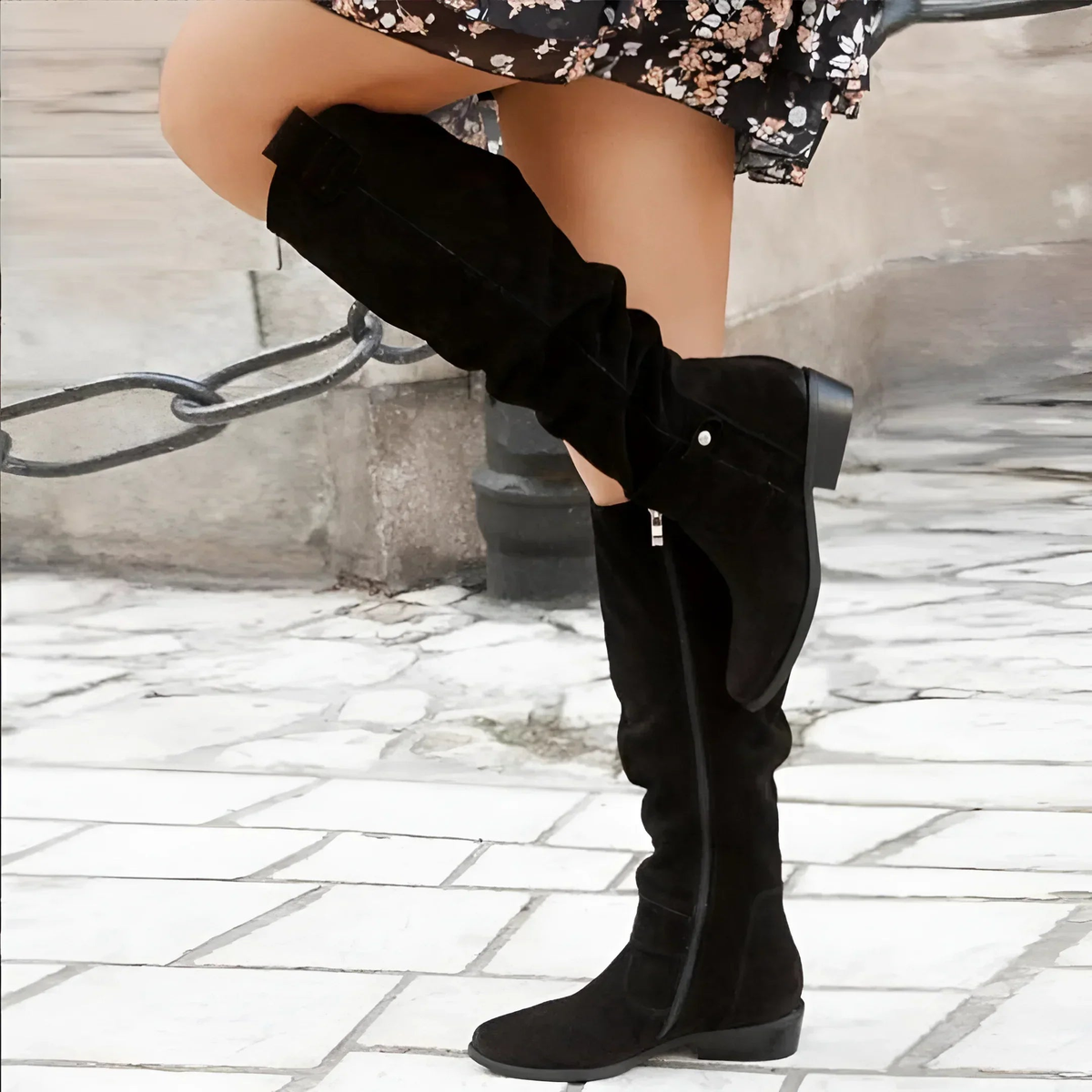 Stijlvolle Suède Knieboots - Van Dongen Mode