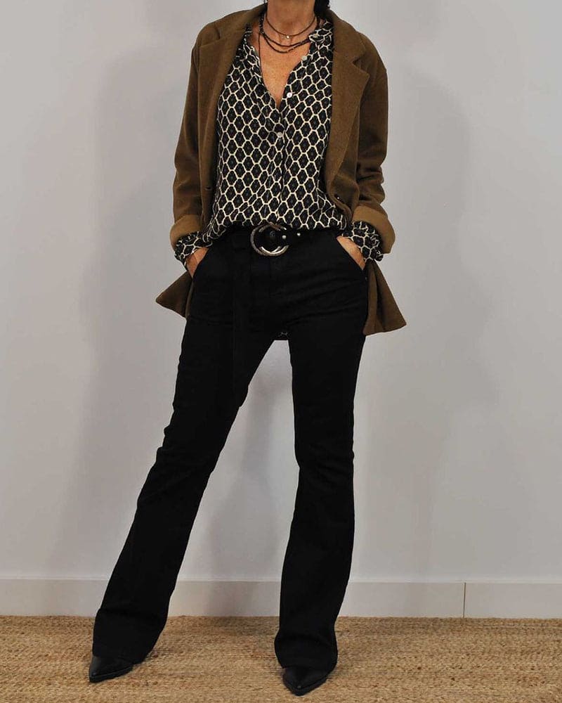 Relaxed V-Hals Midi-Shirt - Van Dongen Mode