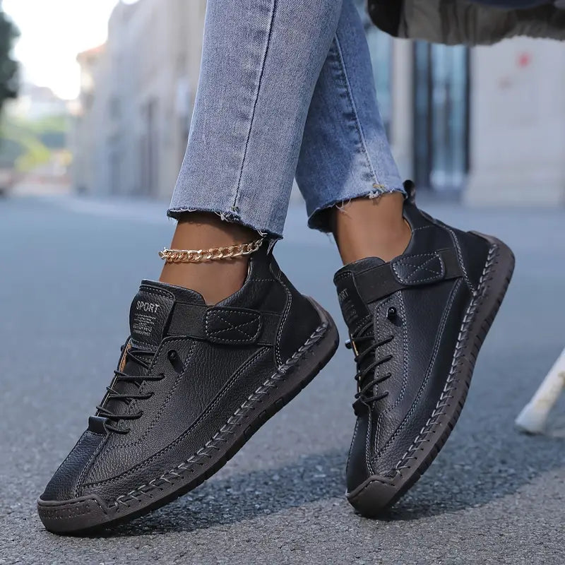 Comfortabele Sneakers met Brede Neus | Licht & Comfortabel - Van Dongen Mode
