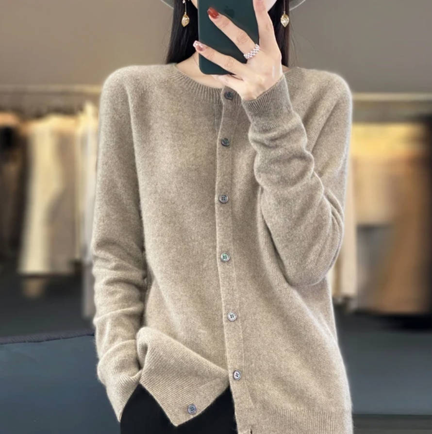 Elegante Knoopjes Cardigan - Van Dongen Mode